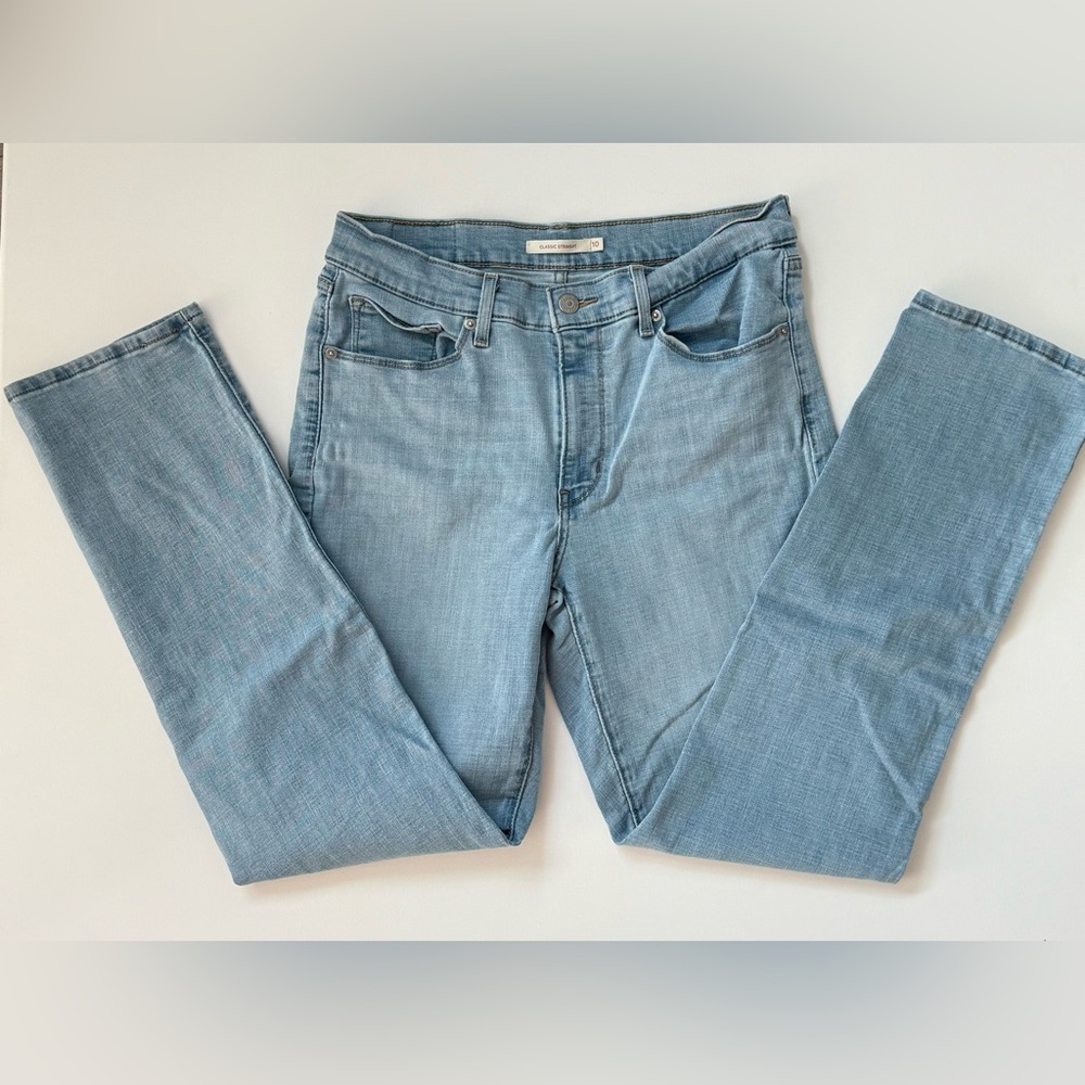 Levi's Classic Straight Leg Jeans